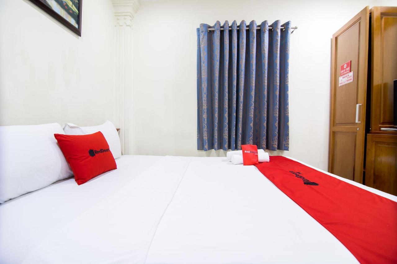 Reddoorz Plus @ Pham Ngu Lao 2 Ho Si Minh-város Kültér fotó