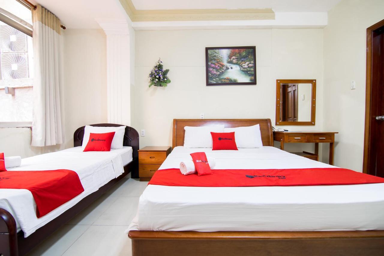 Reddoorz Plus @ Pham Ngu Lao 2 Ho Si Minh-város Kültér fotó